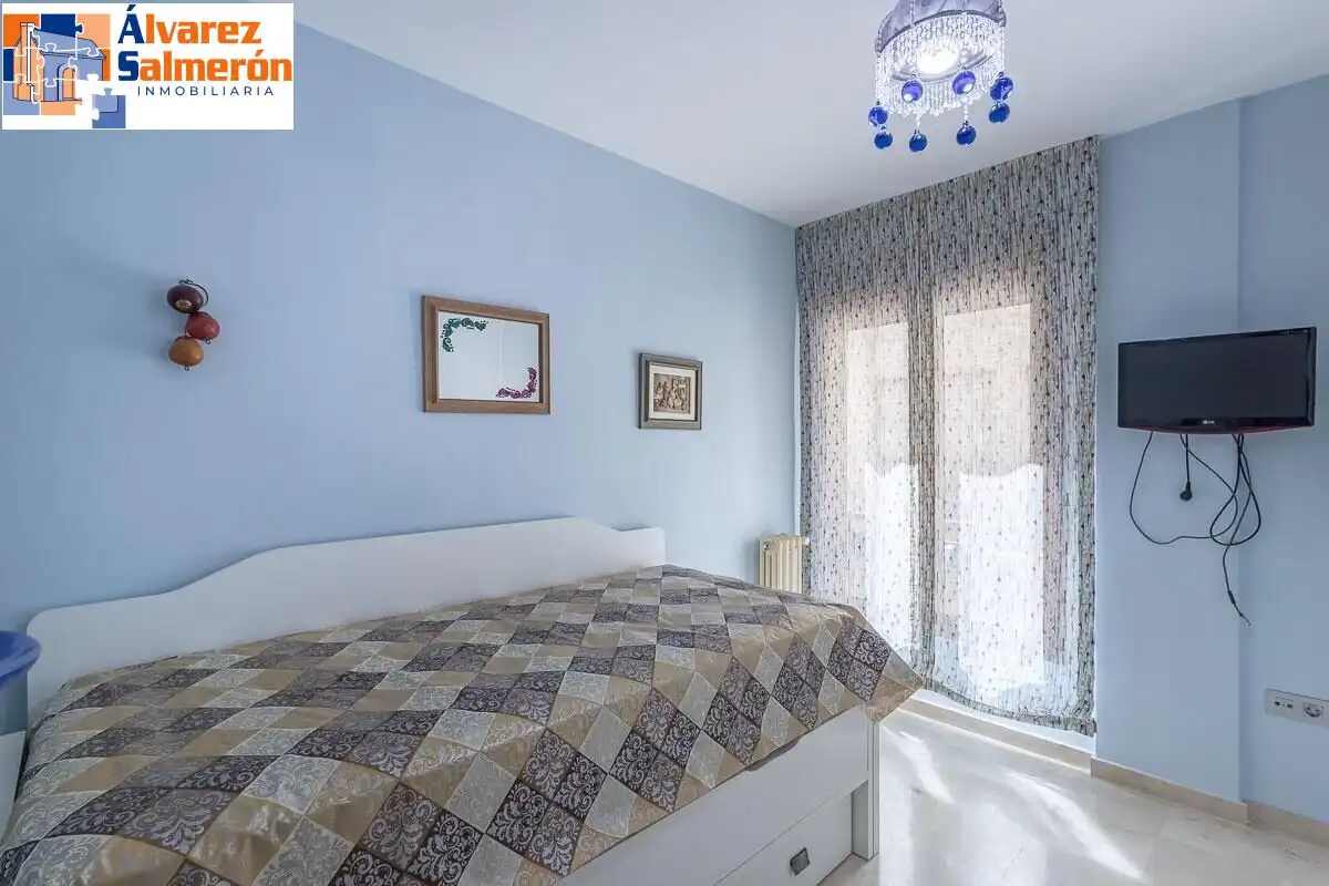 Bedroom of Flat for sale in Granada  with Terrace and Balcony