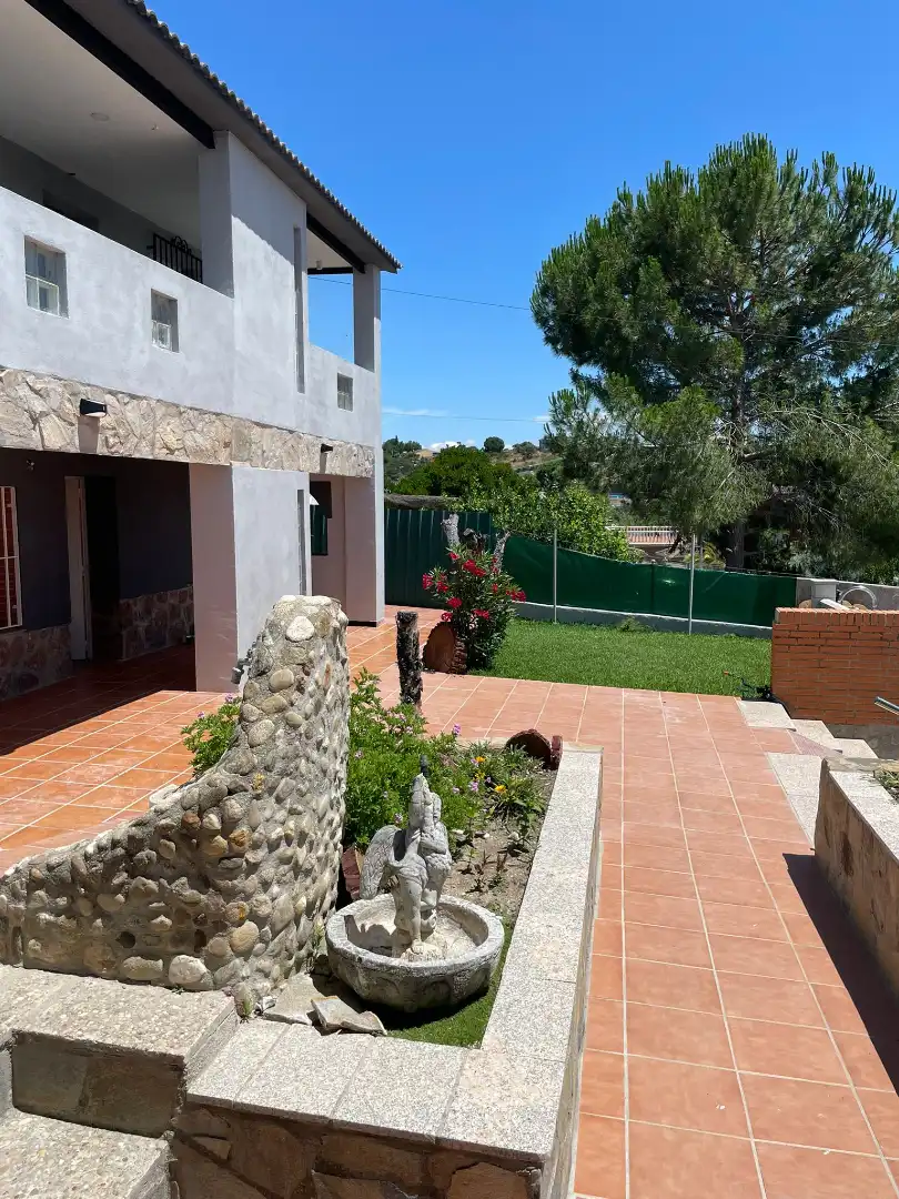 Terrassa de Casa o xalet en venda en Santa Cruz del Retamar amb Calefacció, Jardí privat i Terrassa