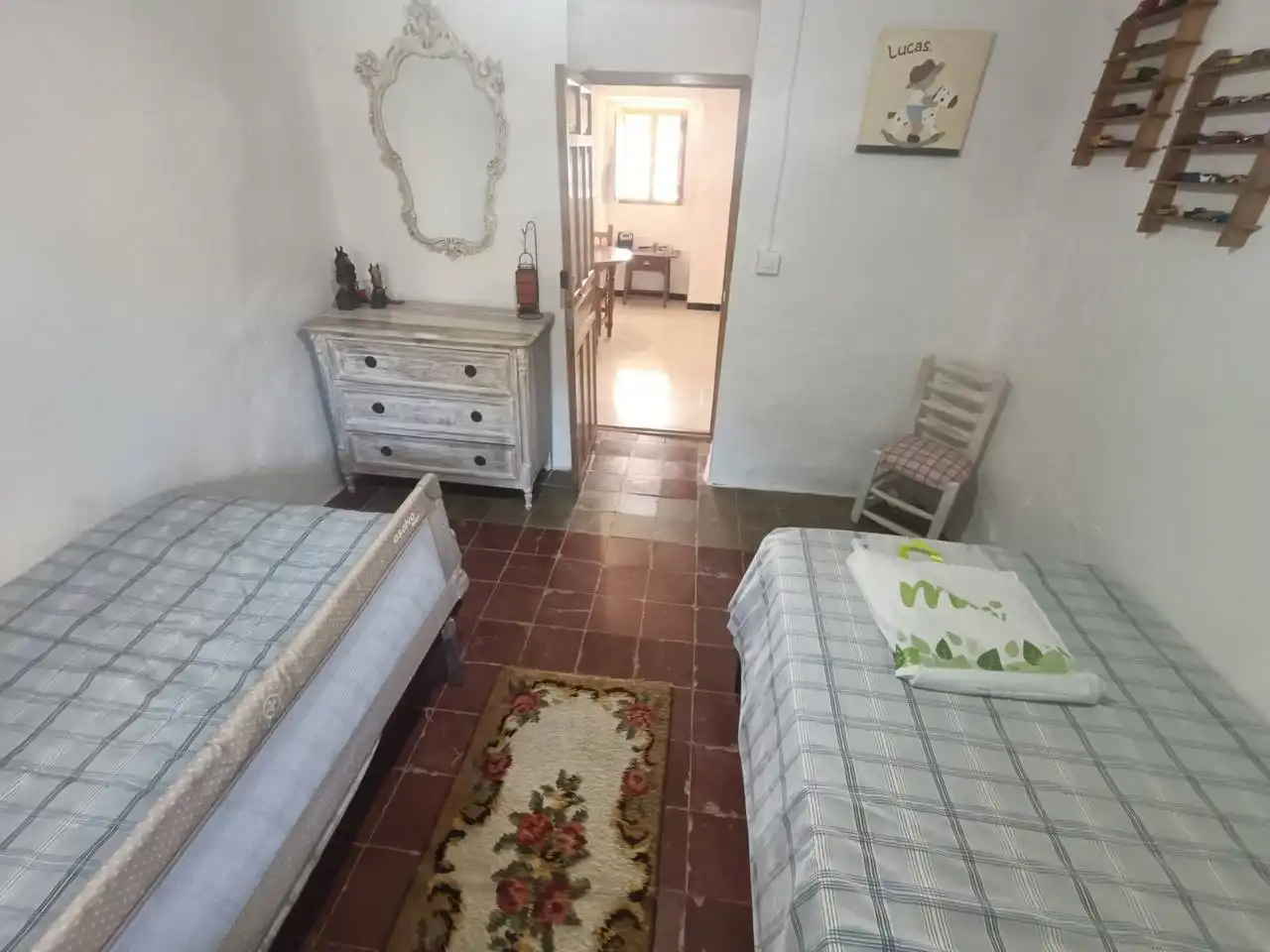 Dormitori de Casa o xalet en venda en Loja amb Jardí privat i Moblat