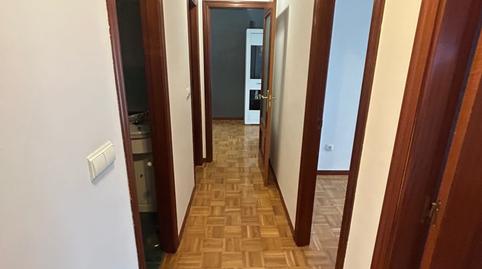 Foto 3 de Piso de alquiler en Camargo - Av Libertad la, Muriedas, Cantabria