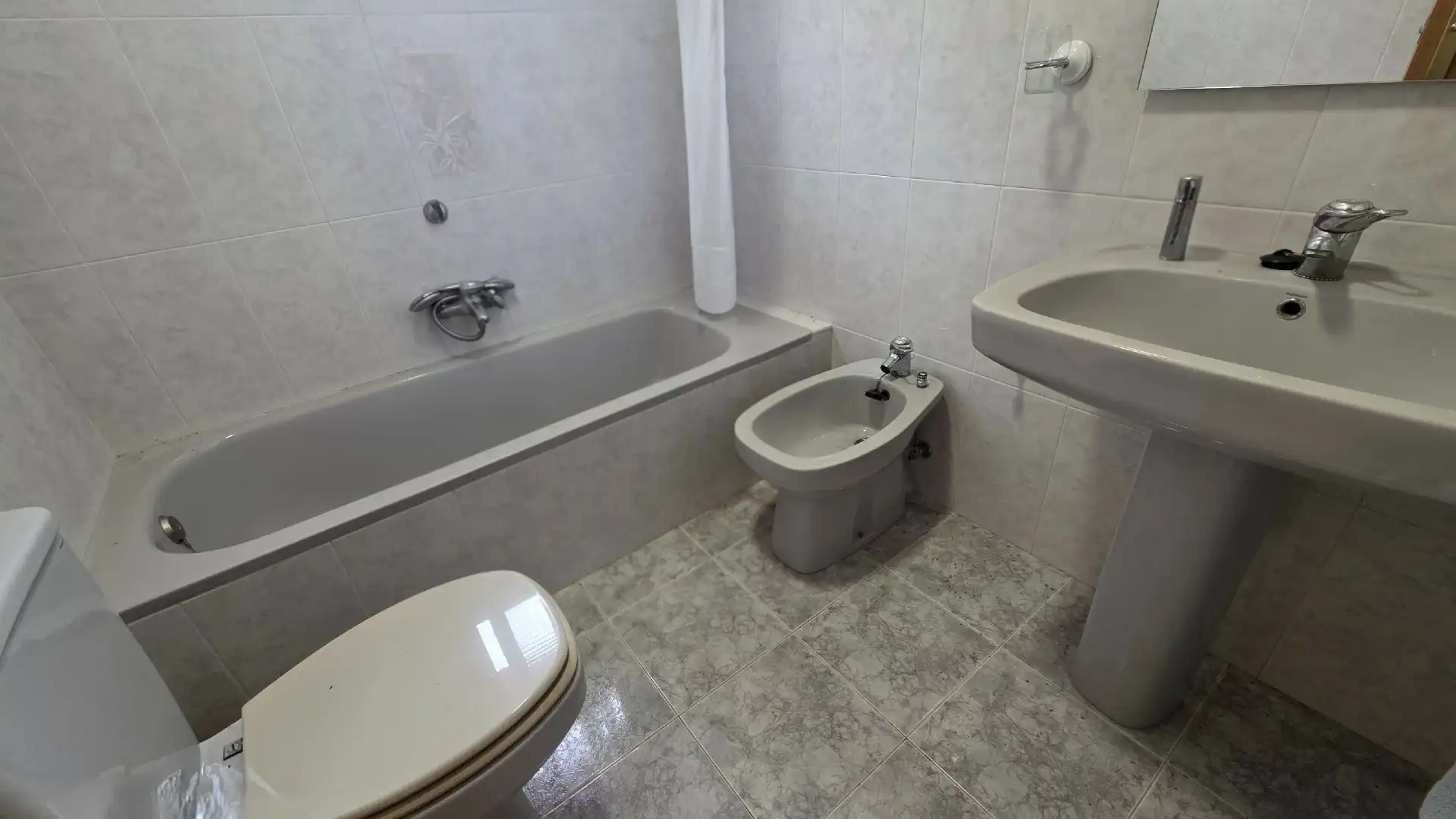 Baño de Casa o chalet en venta en Chiva con Aire acondicionado, Jardín privado y Terraza