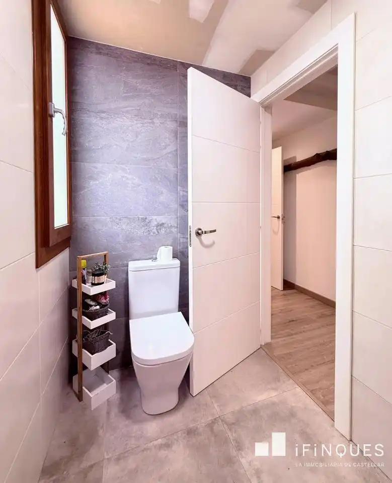 Bany de Casa o xalet en venda en Castellar del Vallès amb Aire condicionat, Calefacció i Parquet