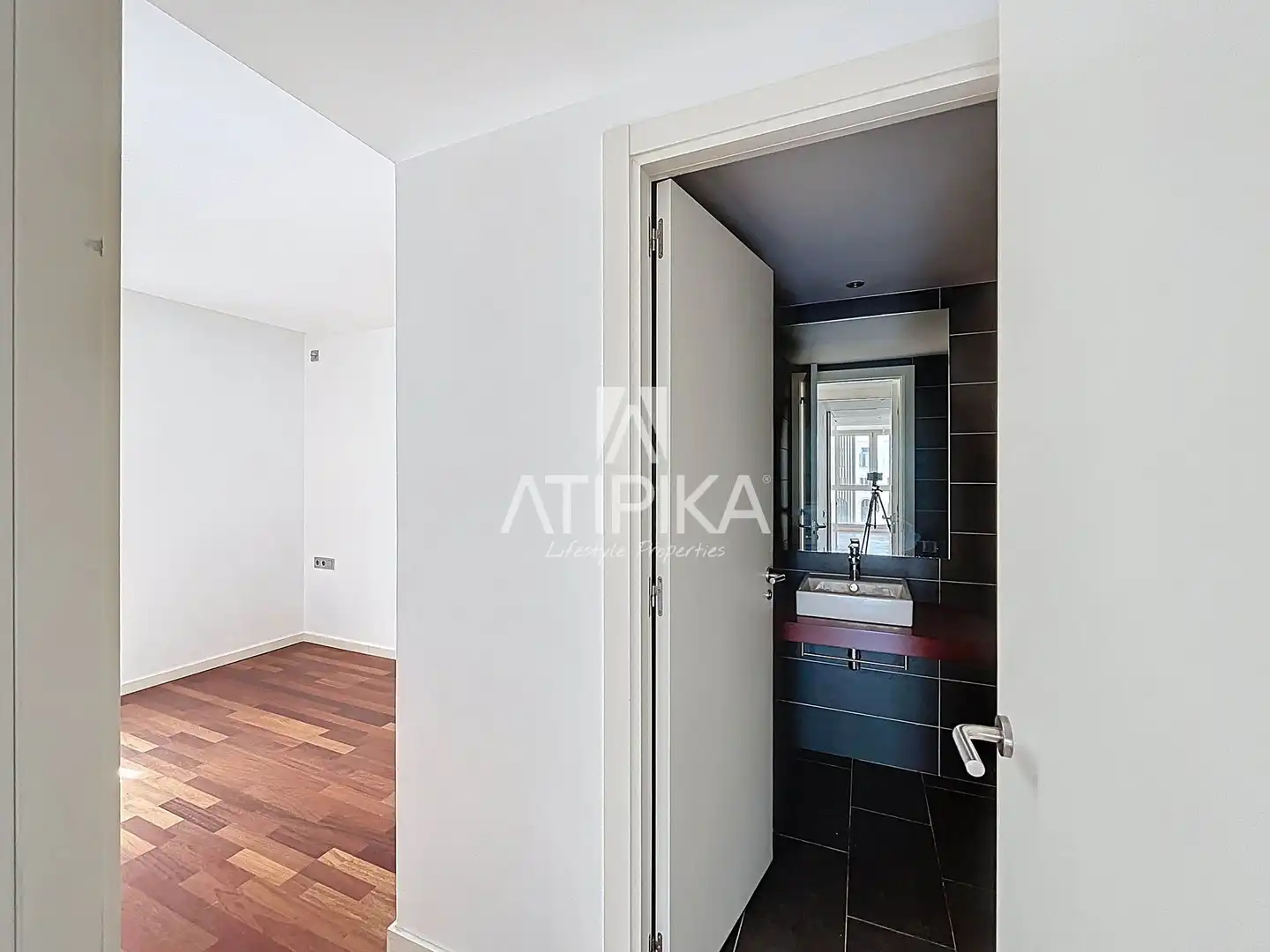 Piso en venta en Barcelona con Aire acondicionado, Parquet y Trastero