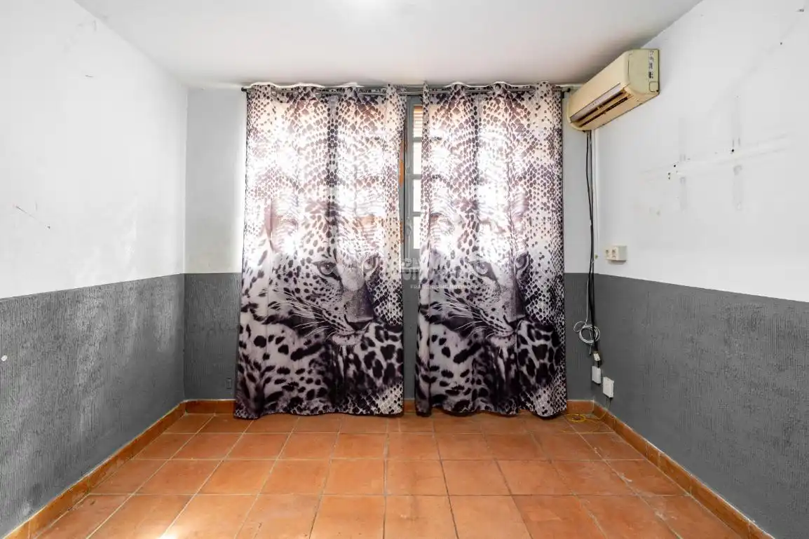 Habitación de Casa adosada en venta en Peligros