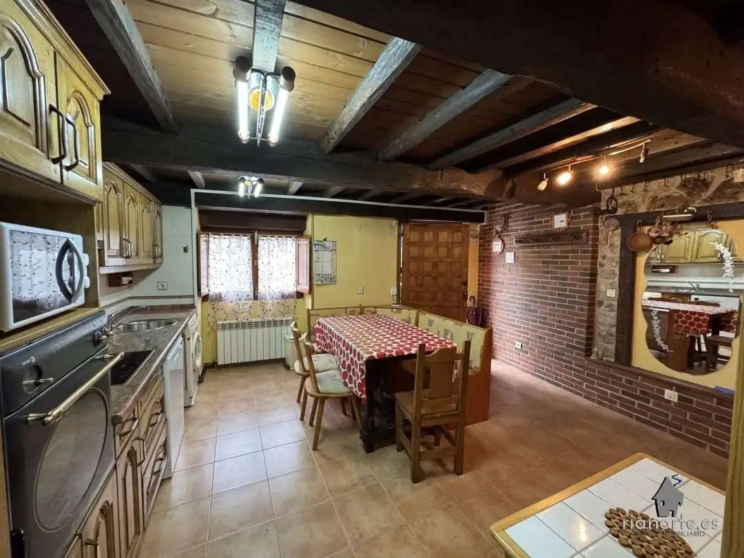 Kitchen of Houses for sale in Peñamellera Alta  with Heating