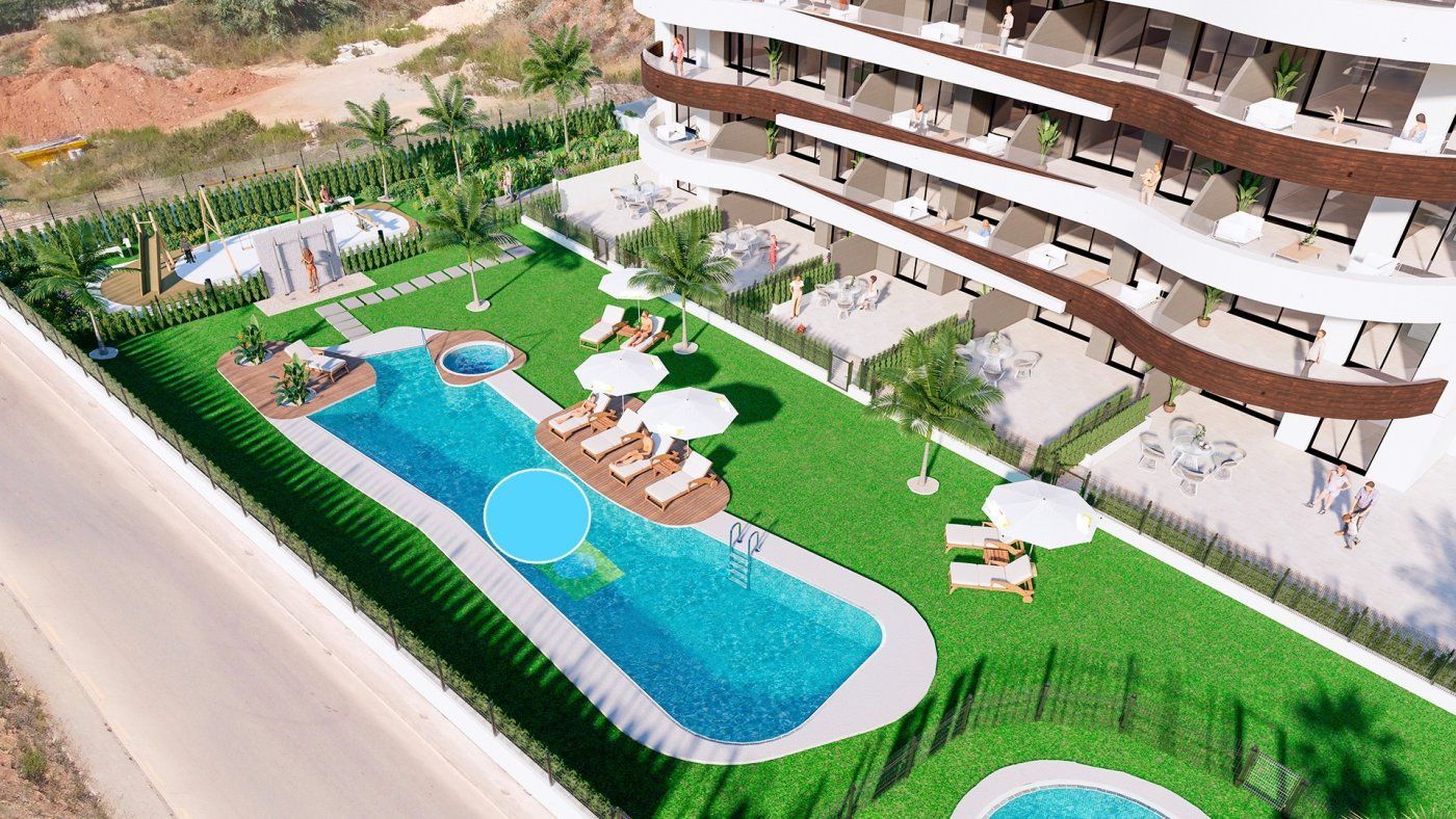 Swimming pool of Planta baja for sale in Sant Llorenç des Cardassar  with Air Conditioner, Heating and Private garden