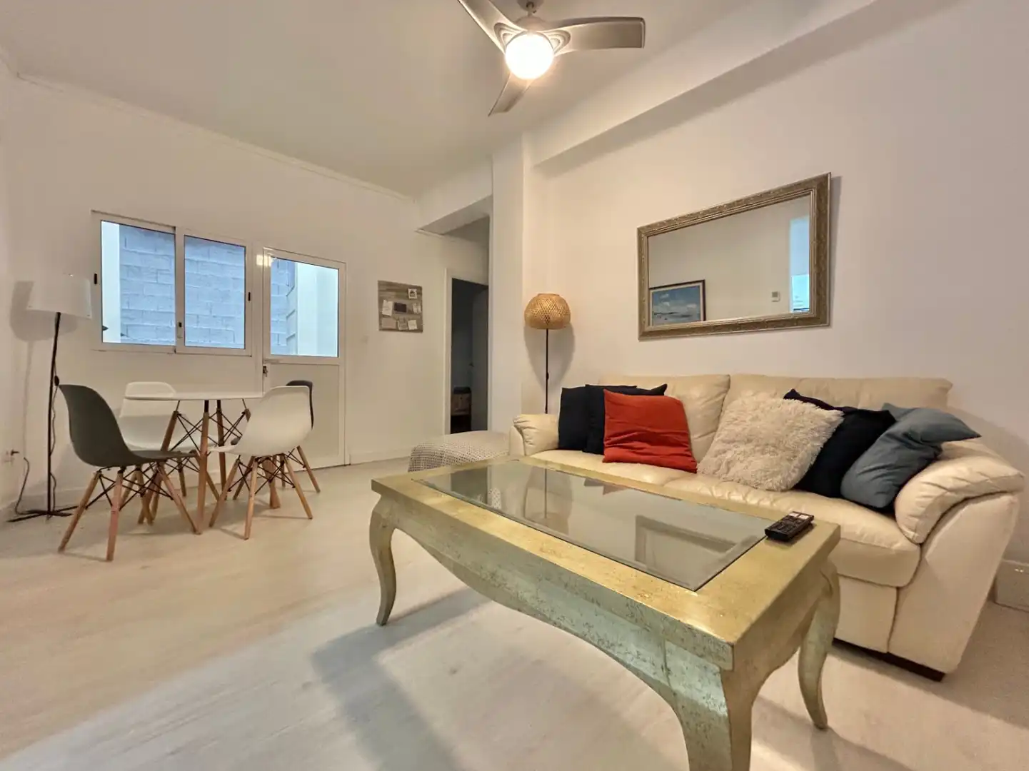 Apartament amb terrassa en venda a Centro, imagen 2
