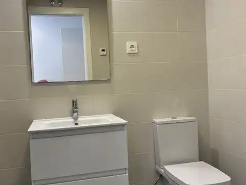 Badezimmer von Wohnung zur Miete in Centro