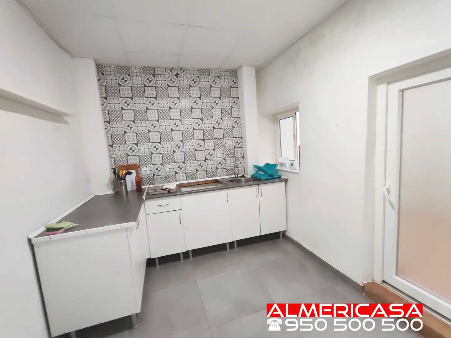 Cocina de Casa adosada en venta en Almería con Jardín privado