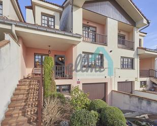 Exterior view of Single-family semi-detached for sale in Llanera  with Terrace