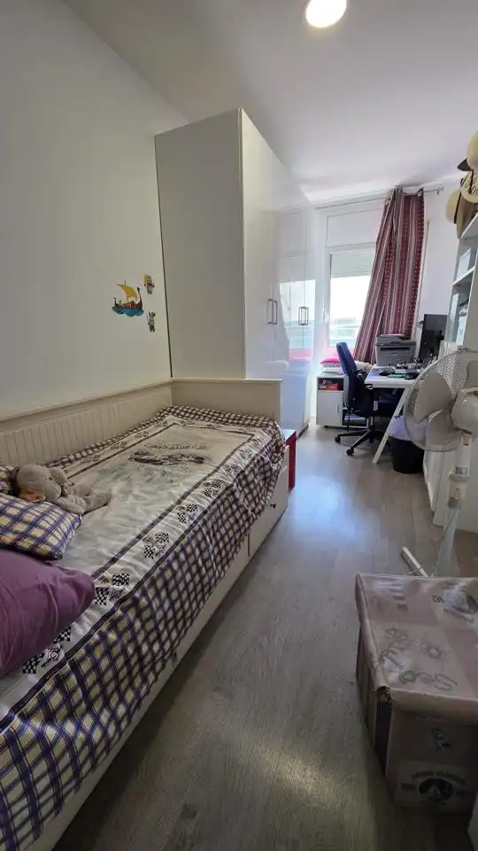 Bedroom of Ground floor for share in Terrassa  with Air Conditioner, Heating and Terrace