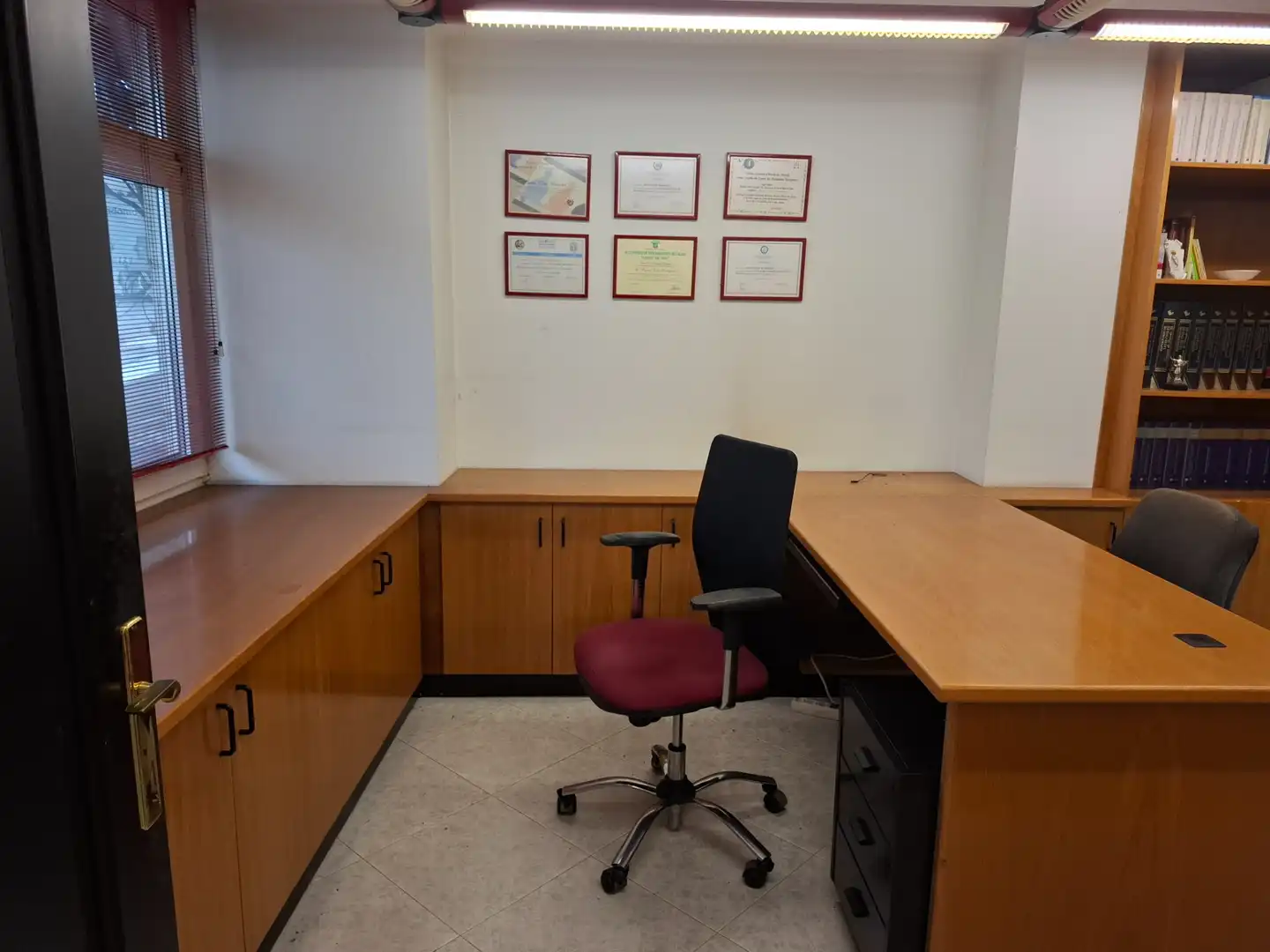 Business premises for sale in Avenida Cervantes 30, imagen 8