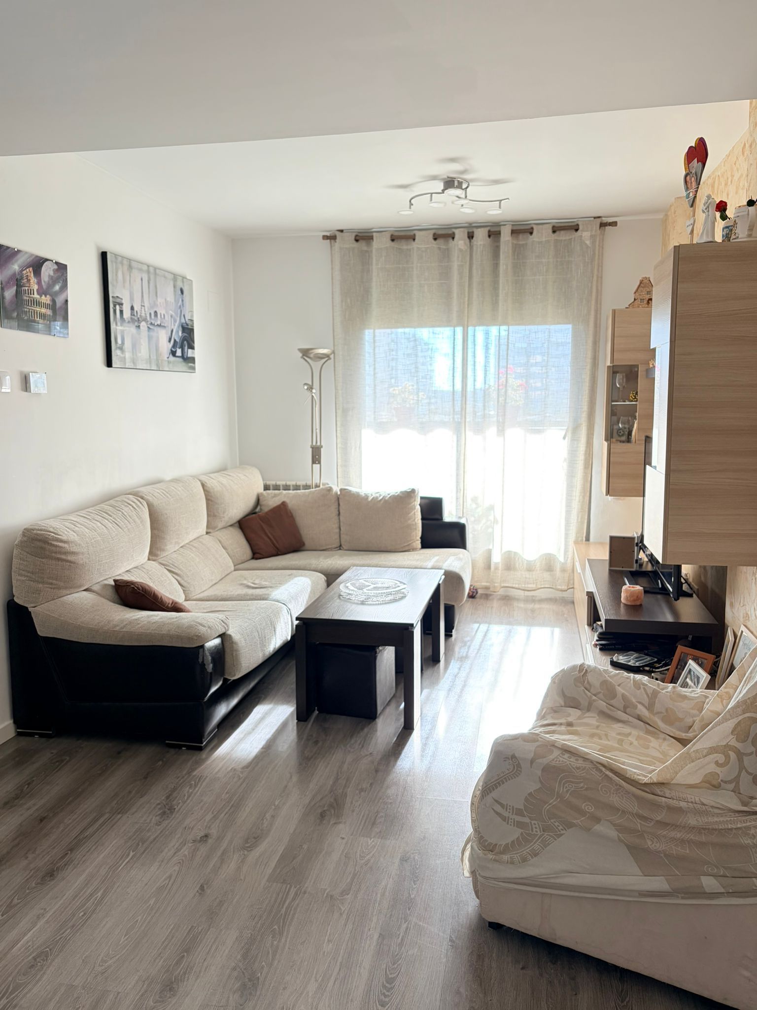 Living room of Flat for sale in  Madrid Capital  with Air Conditioner, Heating and Terrace