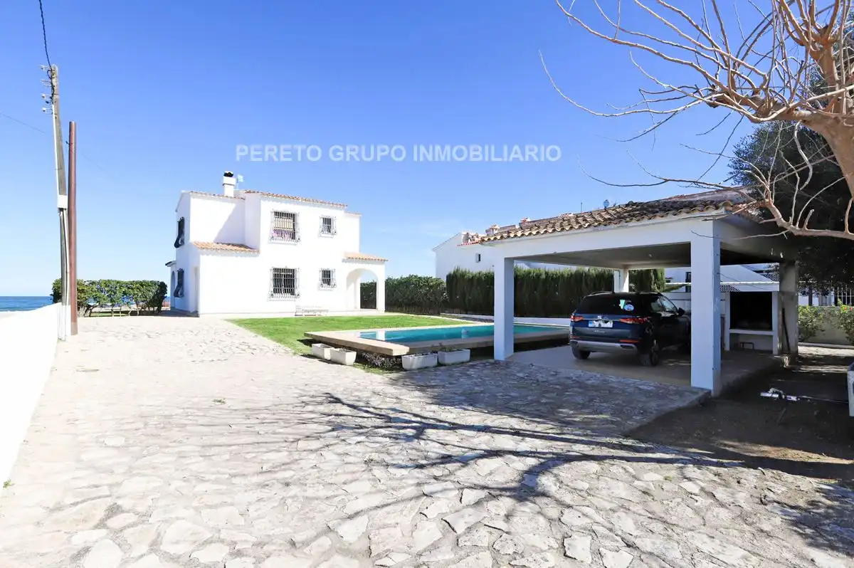 Vista exterior de Casa o chalet en venta en Dénia con Calefacción, Jardín privado y Terraza