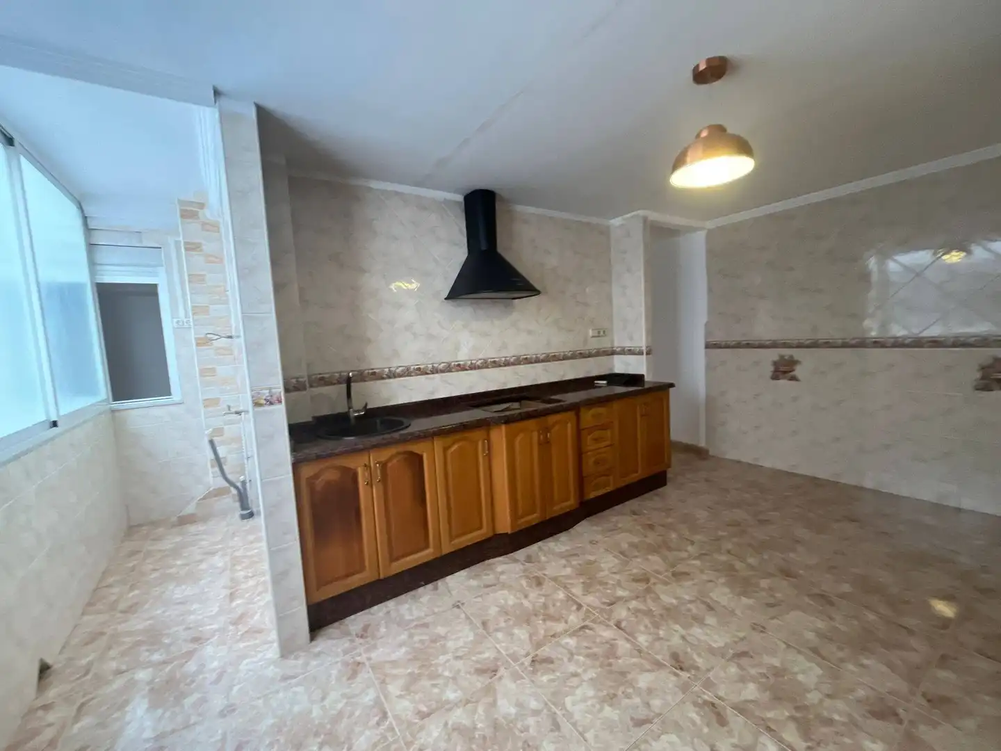 Cocina de Piso en venta en Elche / Elx con Aire acondicionado, Calefacción y Balcón