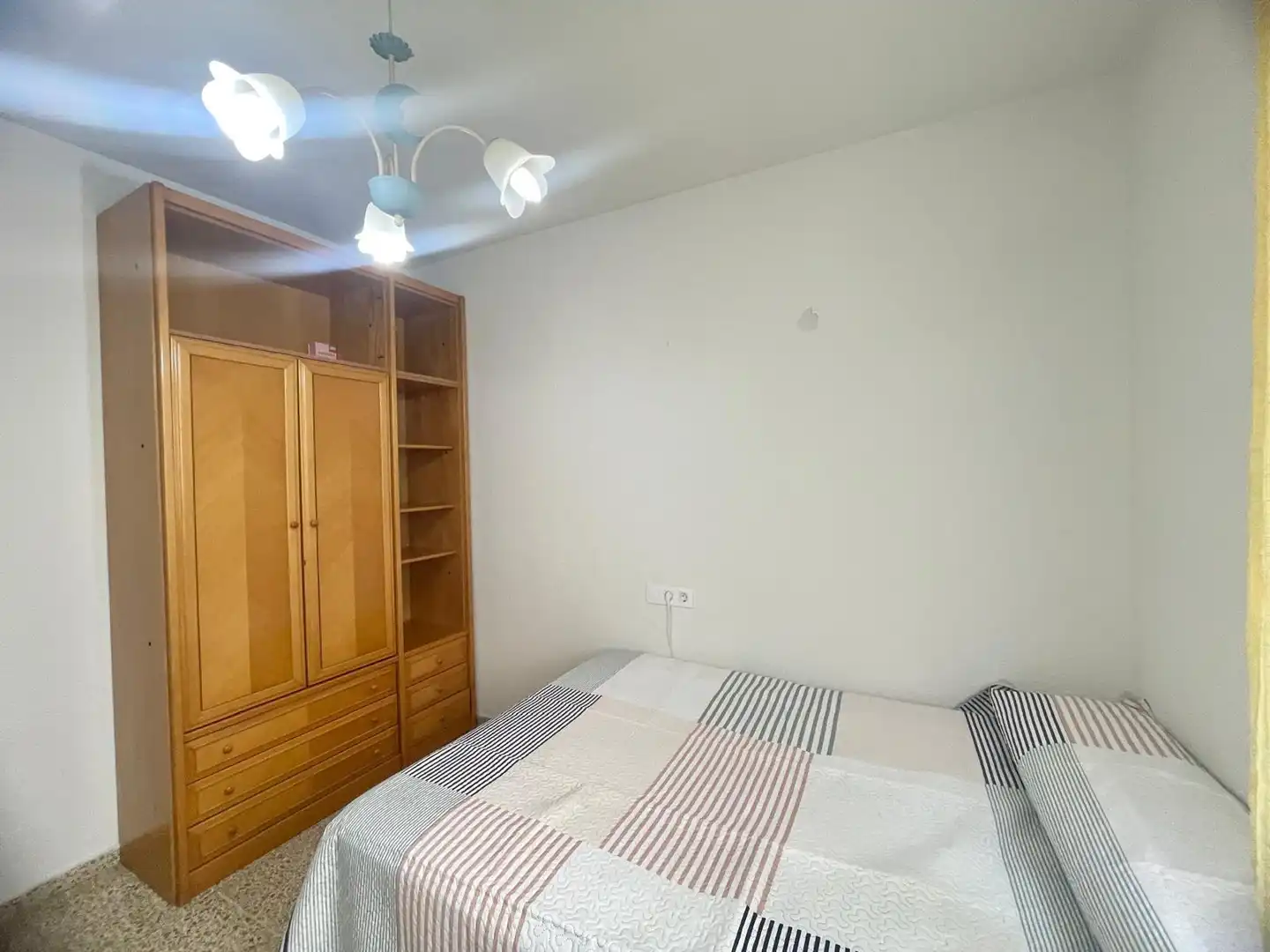 Bedroom of Flat for rent in Granada  with Furnished and Balcony