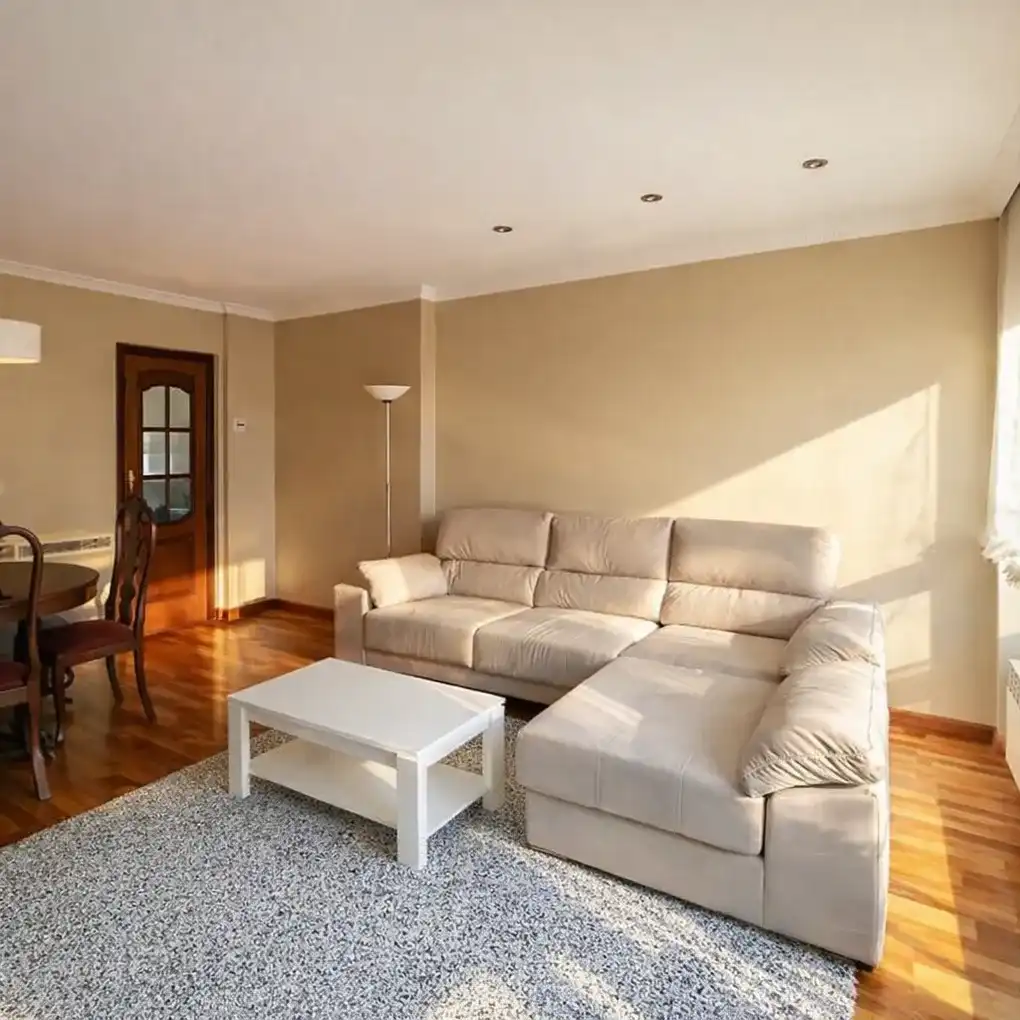 Sala d'estar de Pis en venda en Vitoria - Gasteiz amb Calefacció, Jardí privat i Traster
