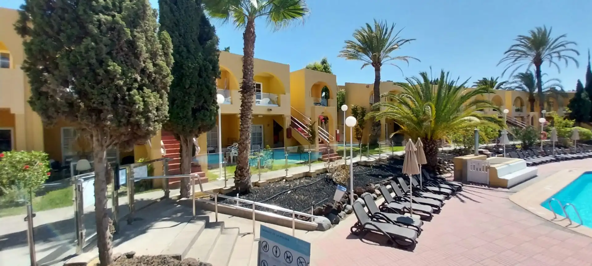 Vista exterior de Apartament de lloguer en San Bartolomé de Tirajana amb Aire condicionat, Calefacció i Terrassa