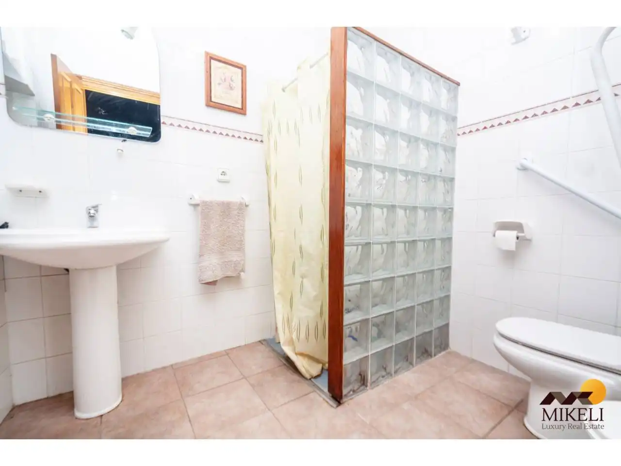 Bany de Casa o xalet en venda en Alfoz de Lloredo amb Calefacció, Jardí privat i Terrassa