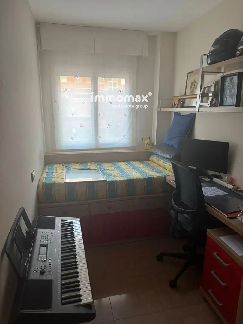 Habitación de Piso en venta en Ripollet con Aire acondicionado, Calefacción y Terraza