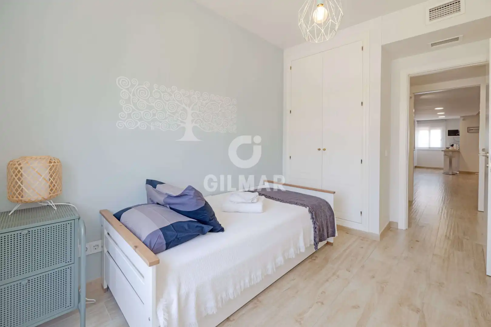Dormitori de Apartament en venda en Estepona amb Calefacció, Jardí privat i Piscina