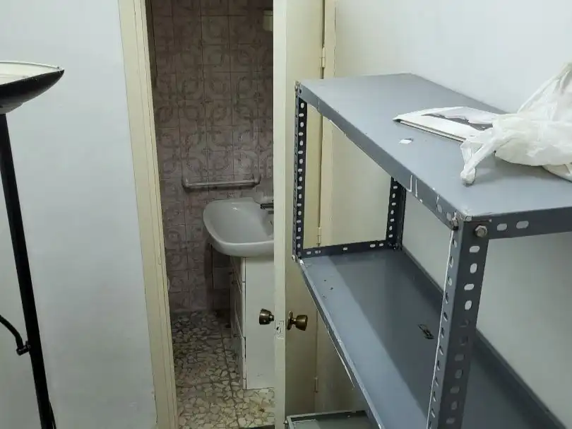 Badezimmer von Geschaftsraum zum Verkauf in Jódar