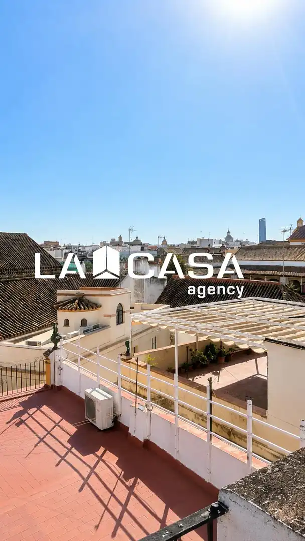 Exterior view of Flat for sale in Sevilla
