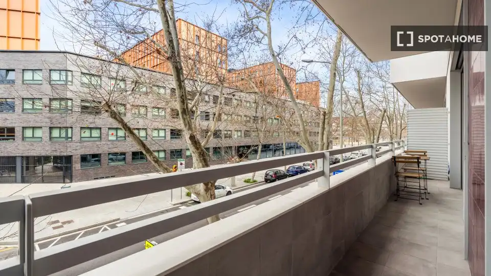 Vista exterior de Apartamento para compartir en Barcelona con Aire acondicionado, Terraza y Amueblado