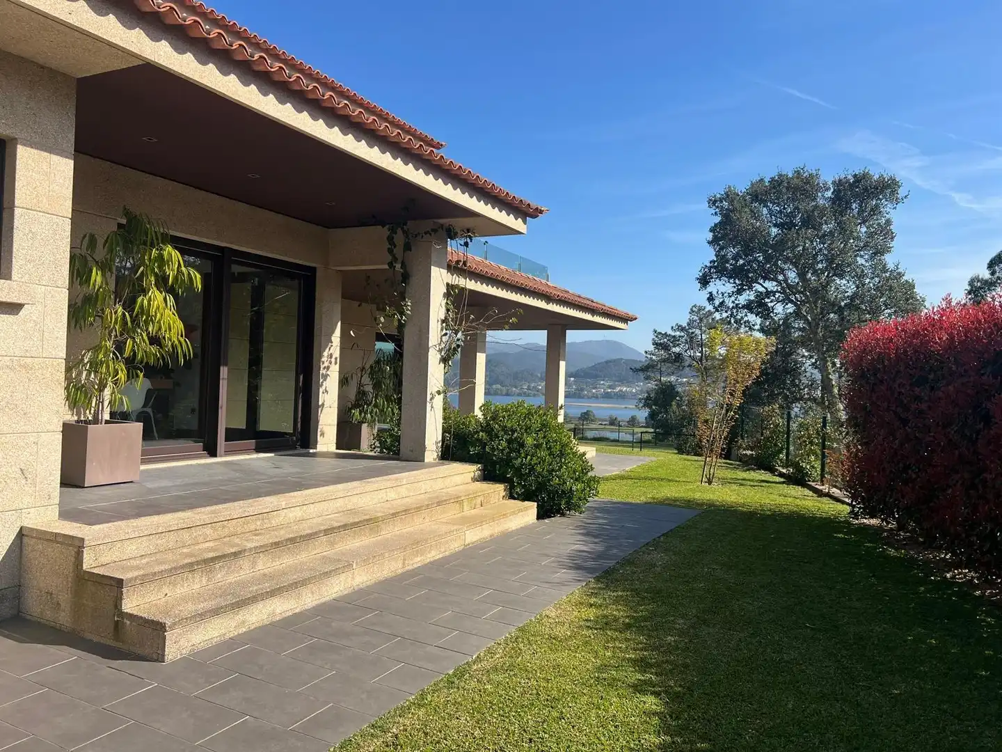 Terraza de Casa o chalet en venta en O Rosal   con Calefacción, Jardín privado y Terraza