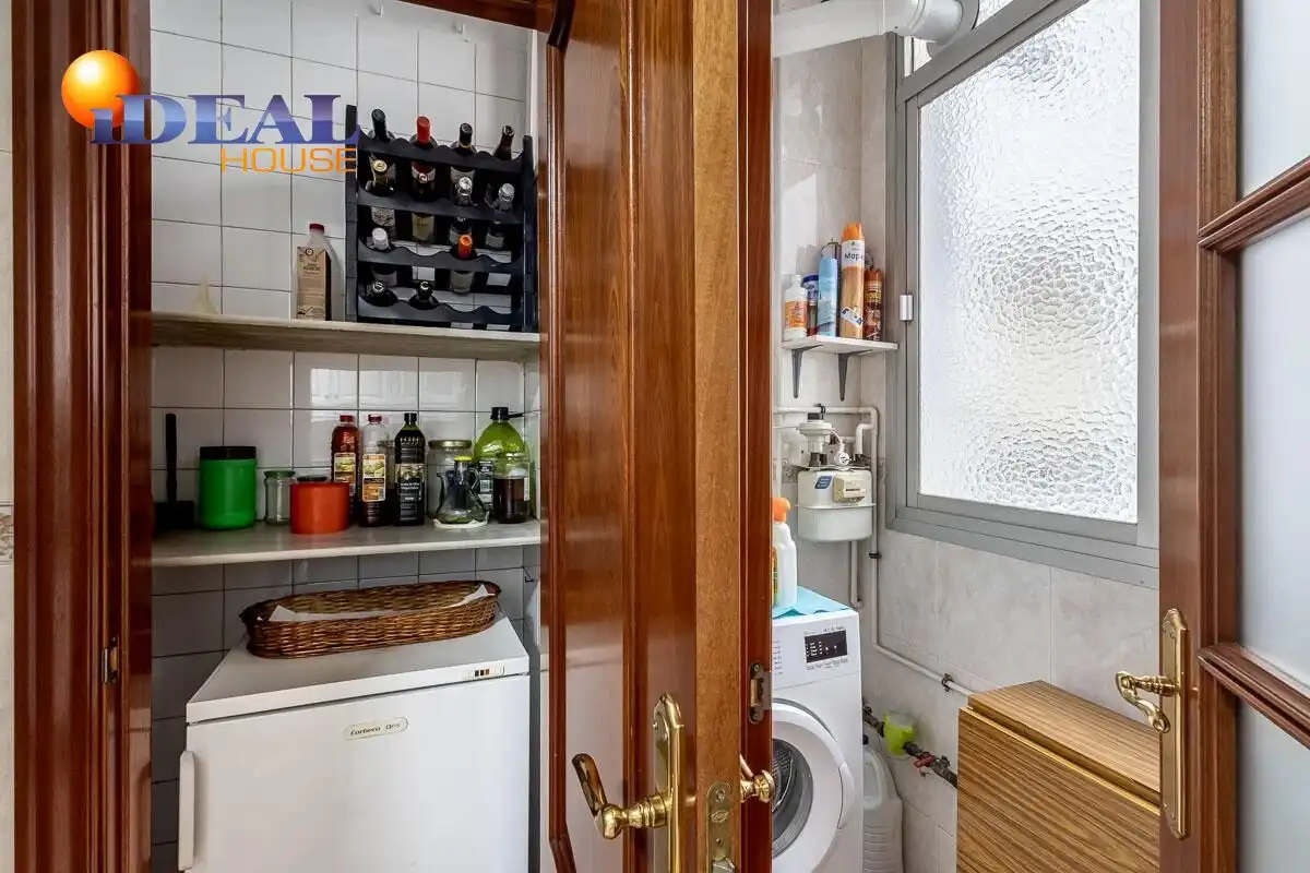 Flat with terrace for sale in Avenida DE MADRID 20, imagen 19