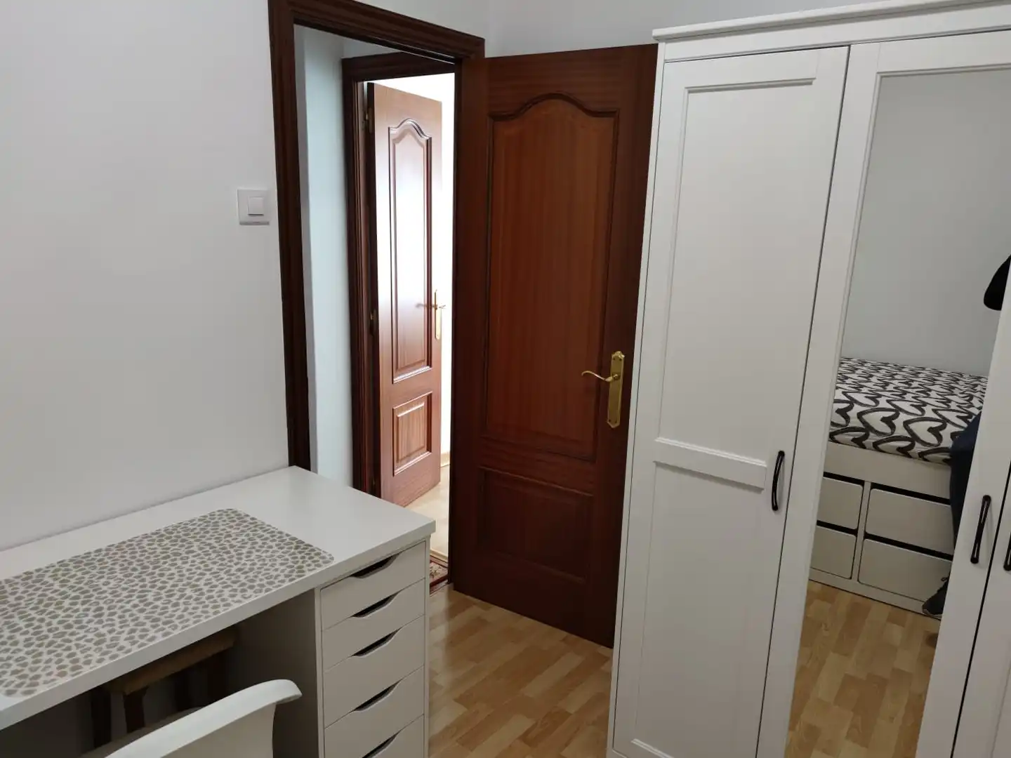Dormitori de Pis en venda en A Coruña Capital  amb Moblat, Forn i Rentadora