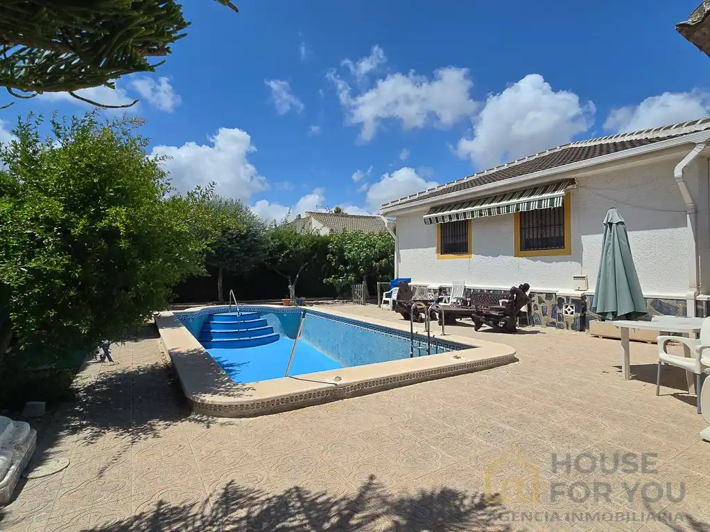Vista exterior de Casa o chalet en venta en Los Alcázares