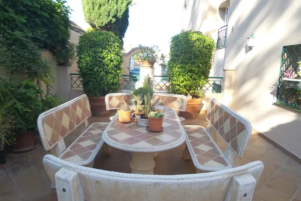 Terrassa de Casa o xalet en venda en Alhaurín de la Torre amb Aire condicionat, Jardí privat i Piscina