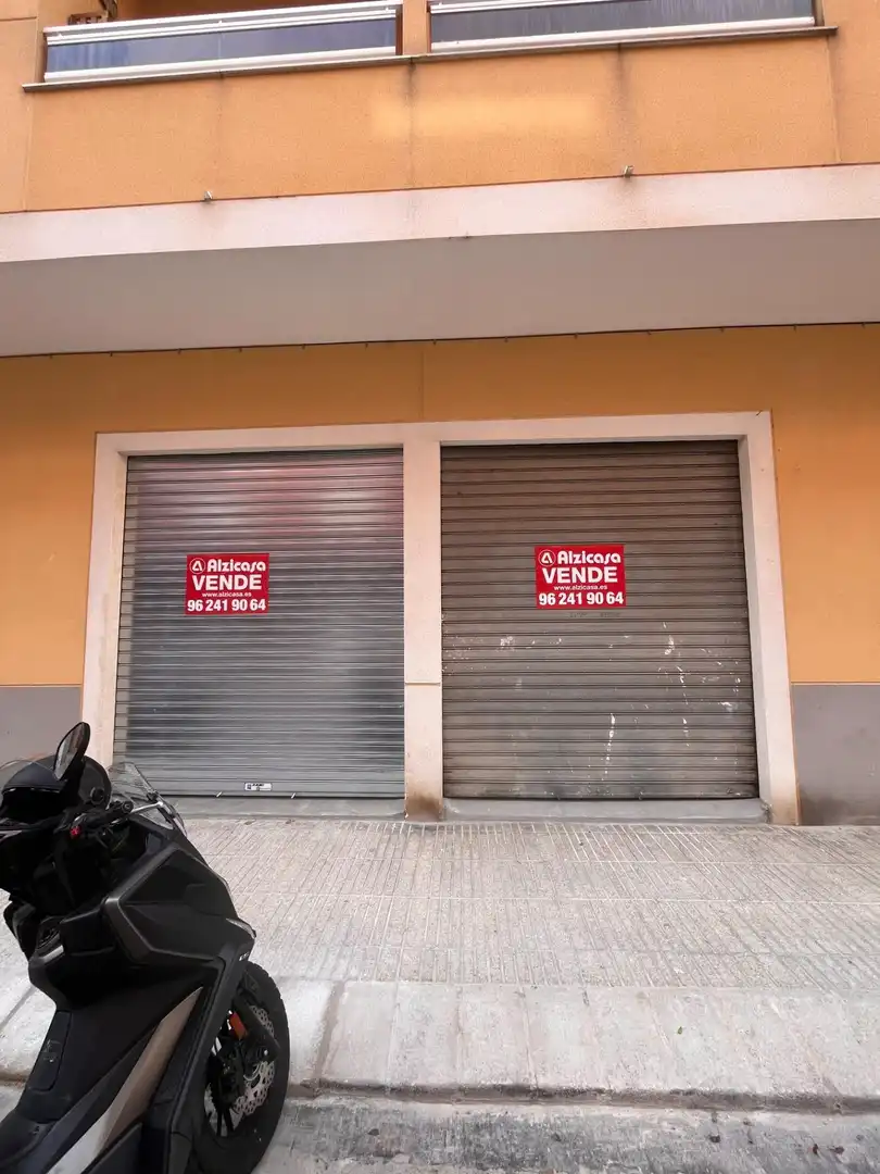 Business premises for sale in Calle DOLORES IBARRURI 5 B, imagen 4