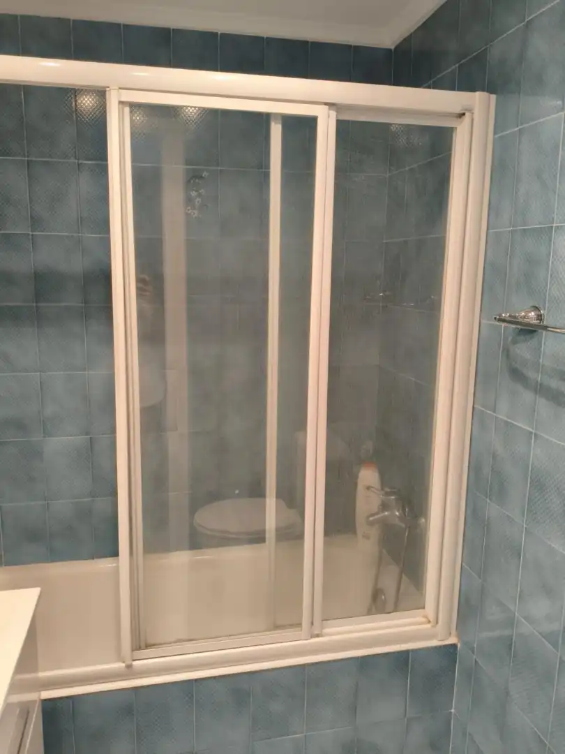 Bathroom of Flat for rent in Zarautz  with Furnished, Oven and Washing machine