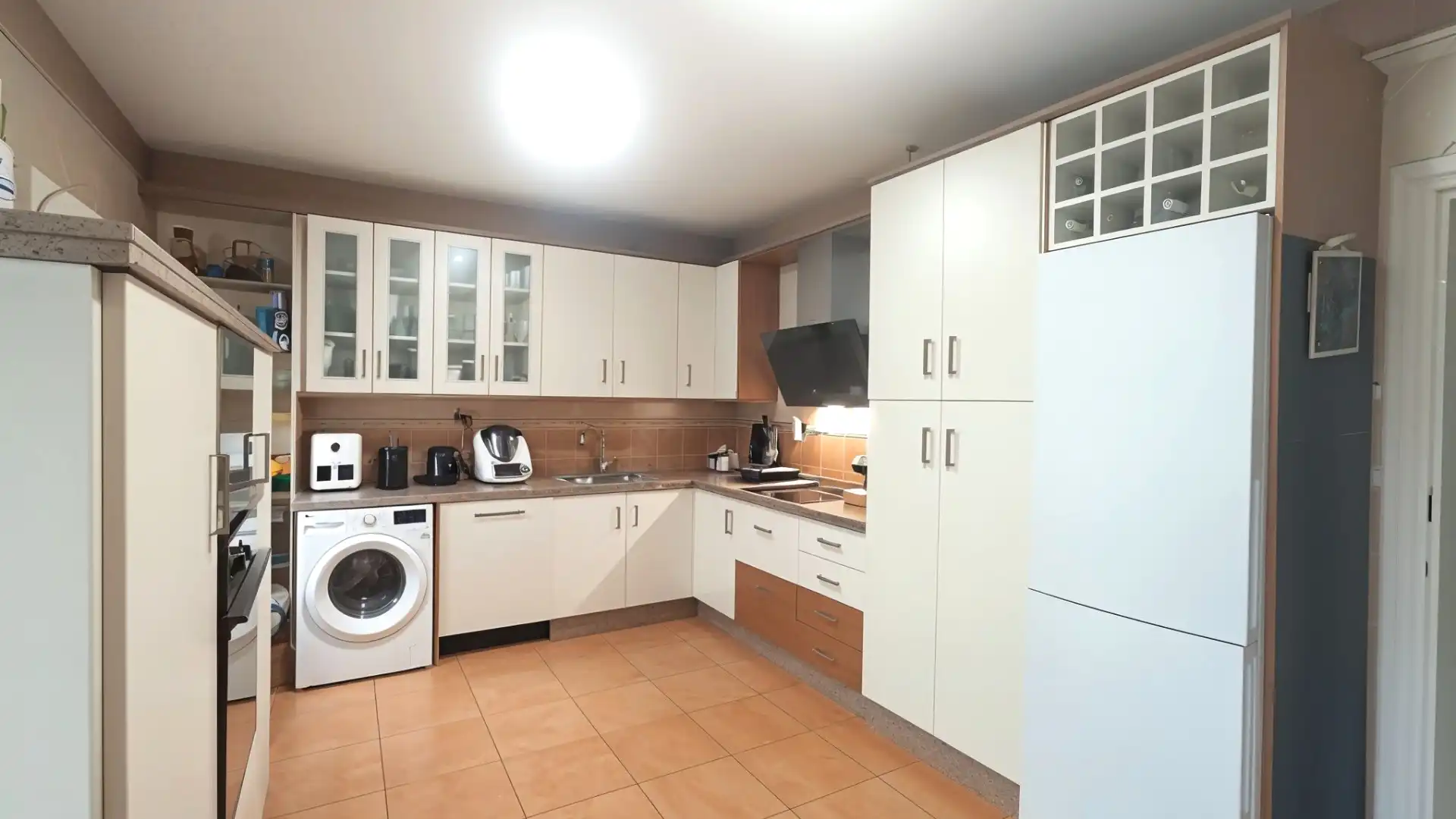 Cuina de Casa o xalet en venda en Don Álvaro amb Aire condicionat, Calefacció i Piscina