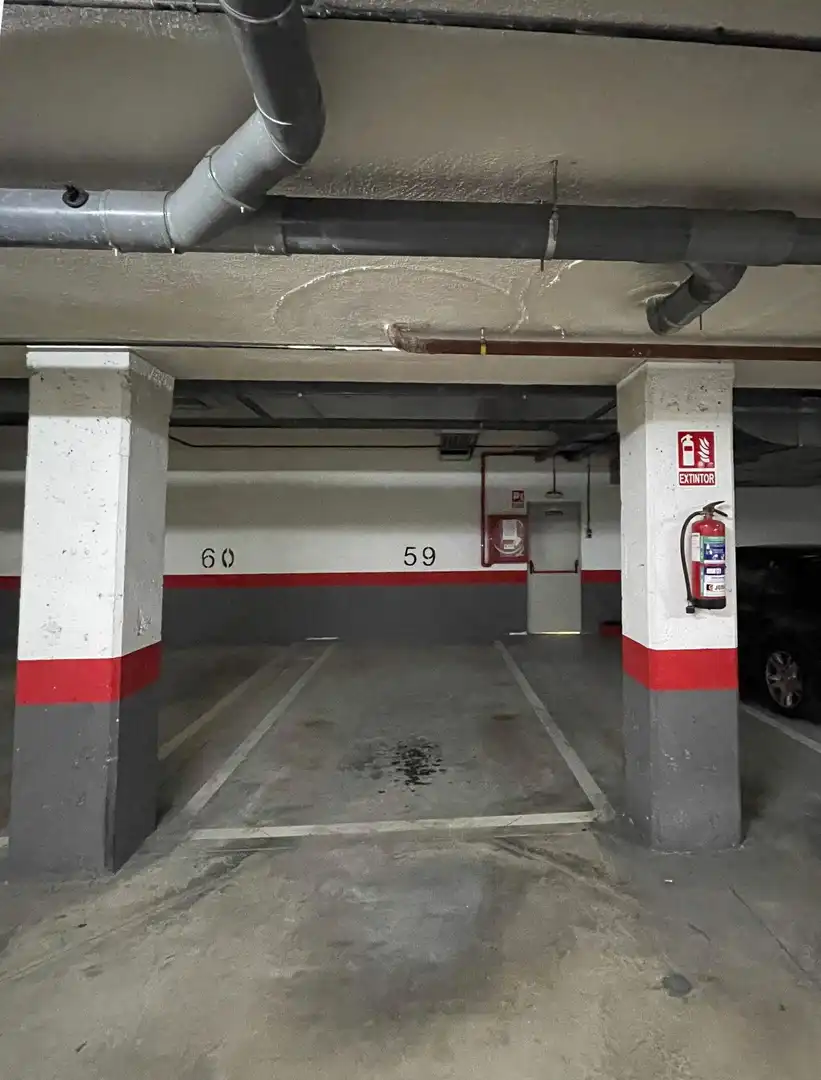 Parking de Piso en venta en Yebes con Aire acondicionado, Calefacción y Jardín privado