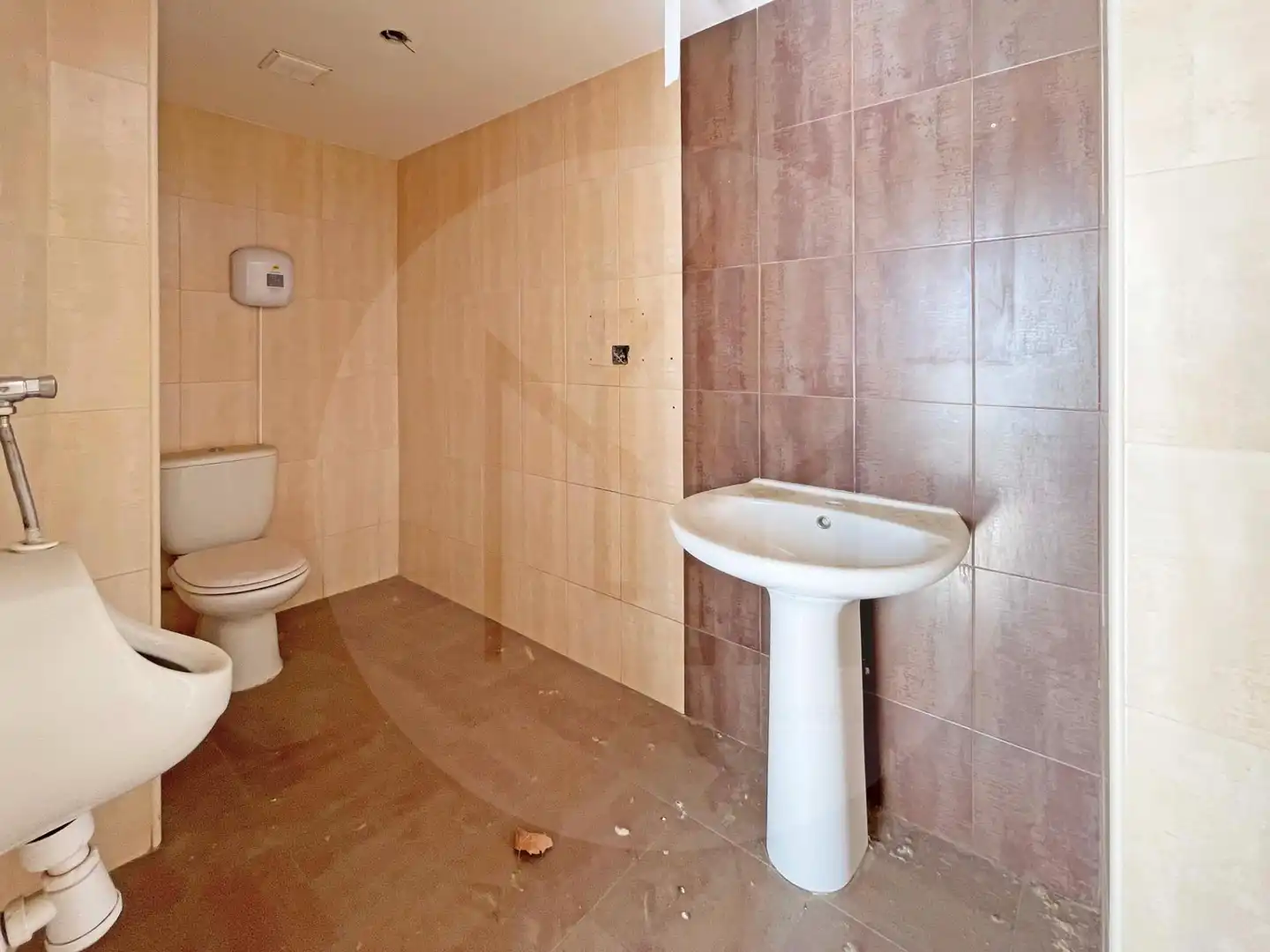 Badezimmer von Geschaftsraum zum Verkauf in Bétera mit Terrasse