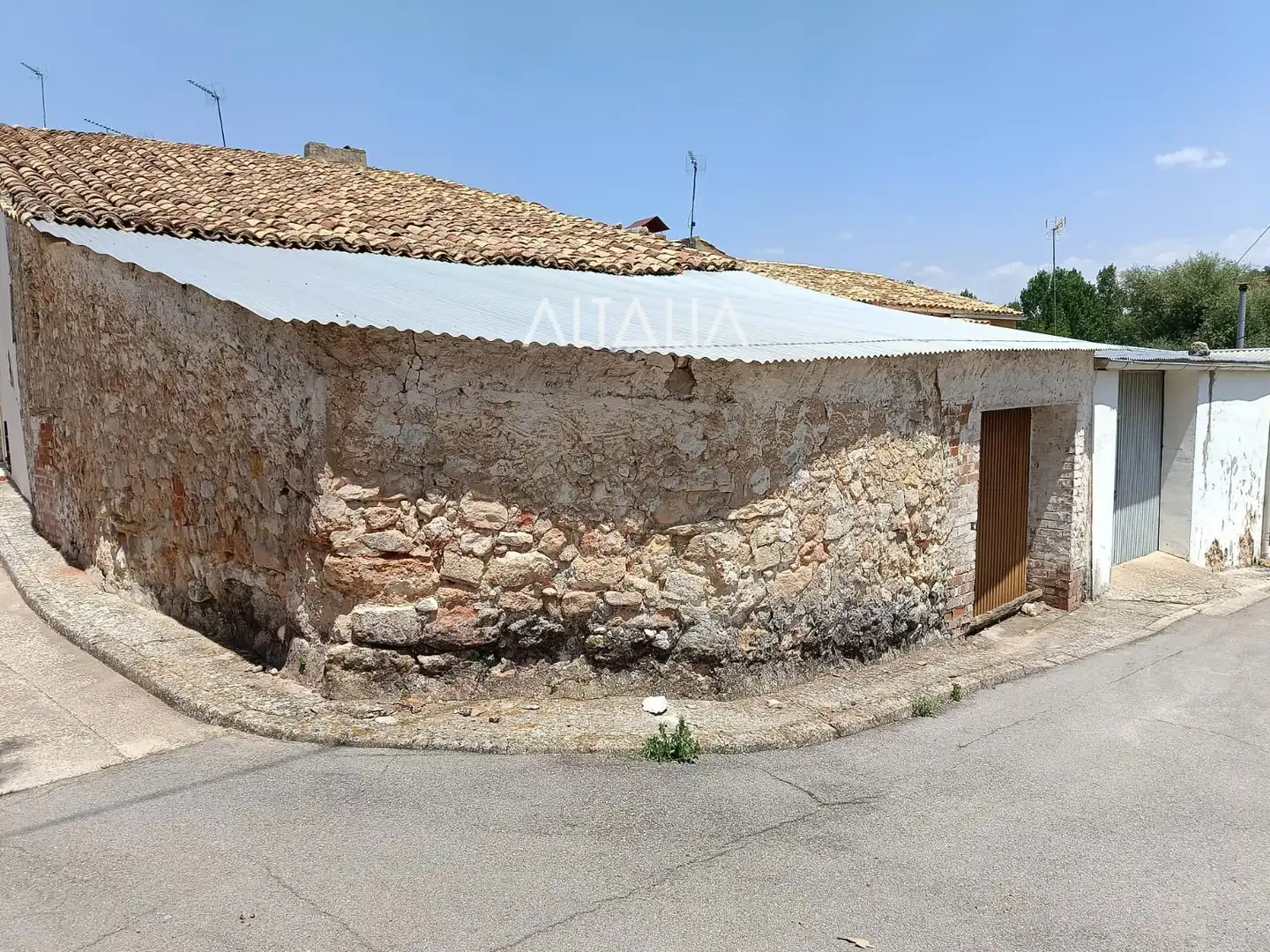 Exterior view of Houses for sale in Sotorribas  with Storage room