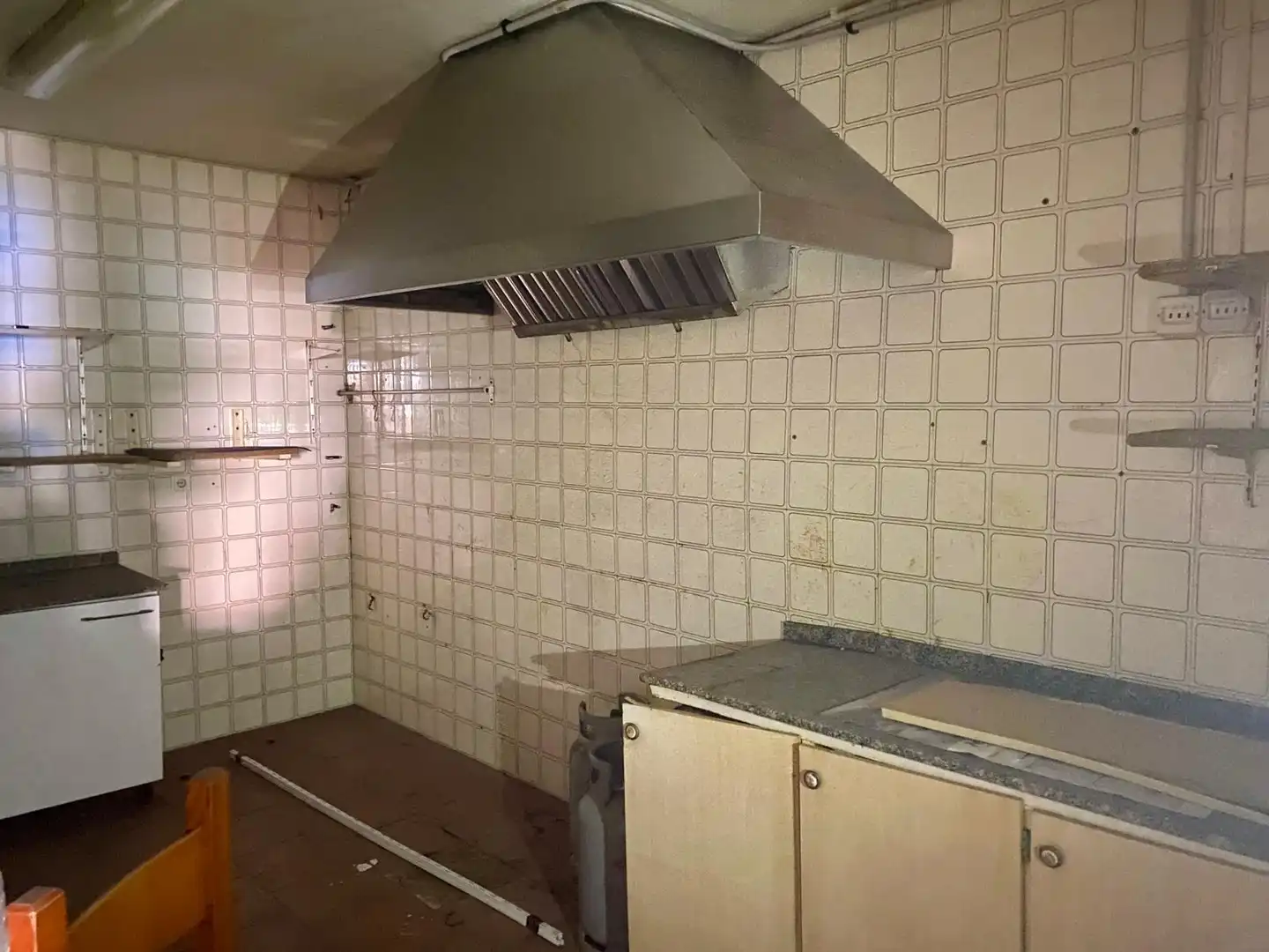 Cocina de Local de alquiler en Gijón  con Amueblado