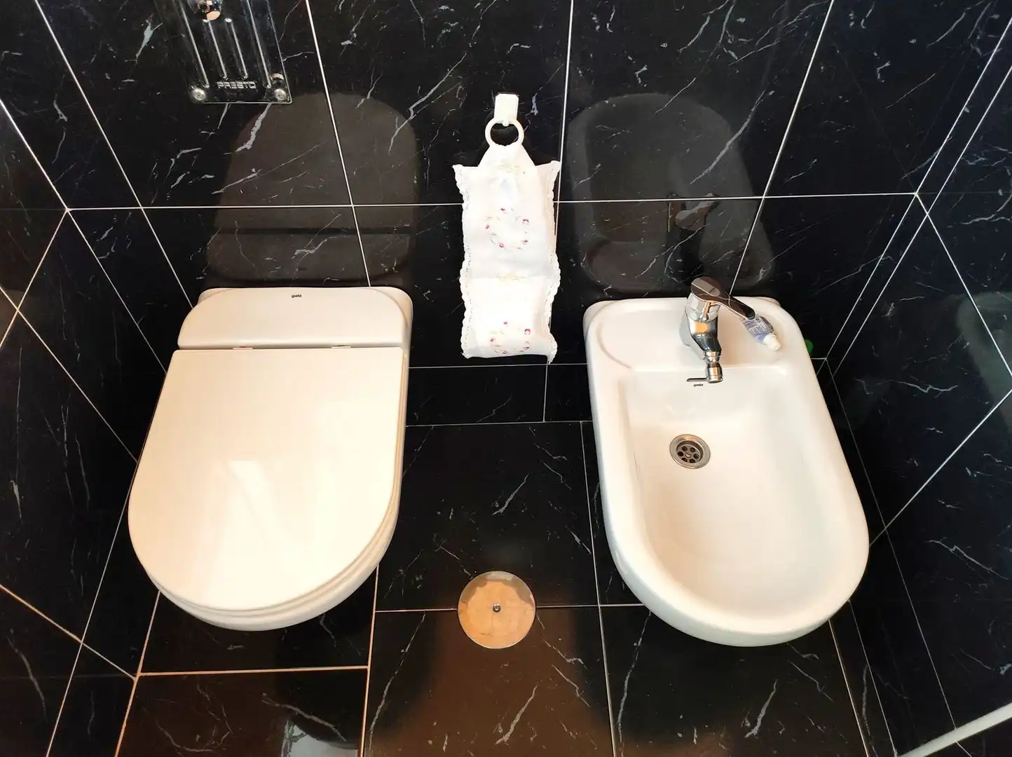 Baño de Casa o chalet en venta en Bergondo con Calefacción, Jardín privado y Parquet