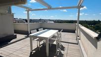 Terrassa de Àtic de lloguer en Las Rozas de Madrid amb Aire condicionat, Calefacció i Jardí privat
