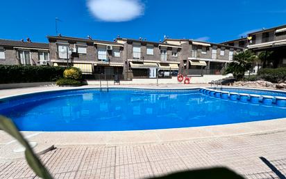 Swimming pool of Single-family semi-detached for sale in  Tarragona Capital  with Terrace and Balcony