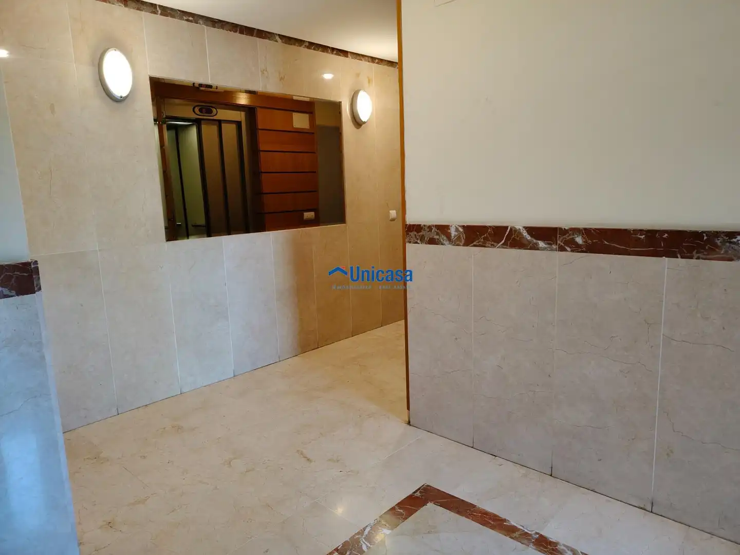 Flat for rent in Málaga  with Air Conditioner, Furnished and Community pool