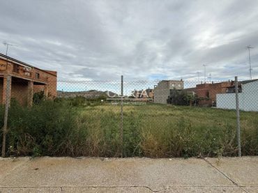 Wohnbaugrundstück zum Verkauf in Calle Nou