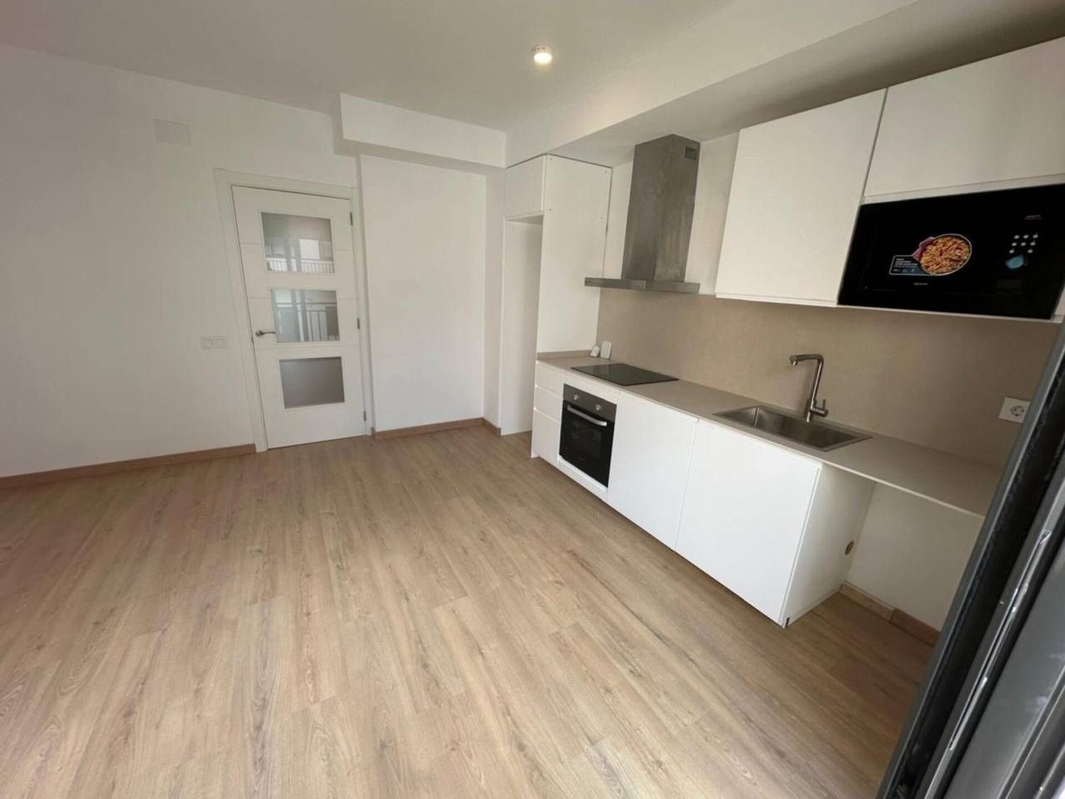 Cuina de Pis en venda en Cerdanyola del Vallès amb Terrassa