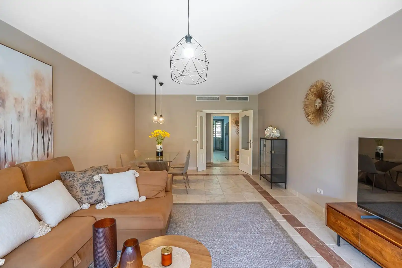Living room of Apartments for sale in Benahavís  with Terrace and Furnished