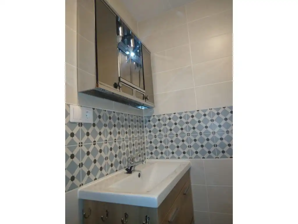 Flat with lift to rent in Calle Luz Casanova, imagen 10