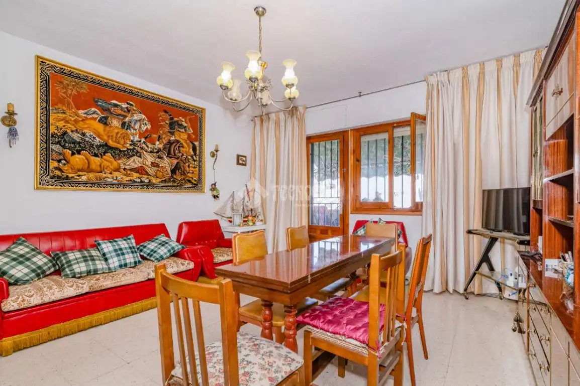 Sala de estar de Piso en venta en Granada con Calefacción, Amueblado y Balcón