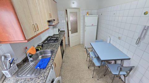 Foto 3 de Pis de lloguer a Calle Menendez Pelayo, Camelias - Pi y Margall, Vigo